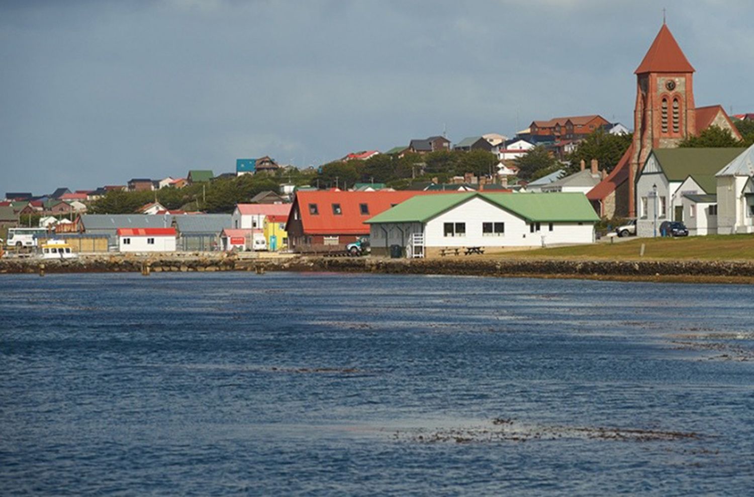 Mondino aseguró que buscan identificar a quien nombró “Falklands” a las Malvinas y lo echarán