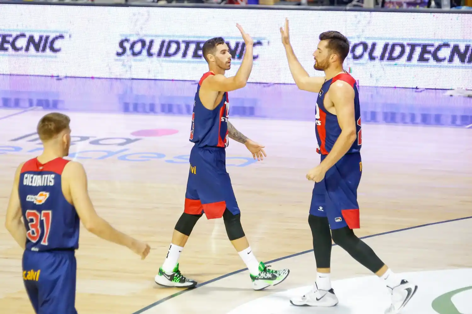 Baskonia volvió a ganar con otra gran tarea de Vildoza