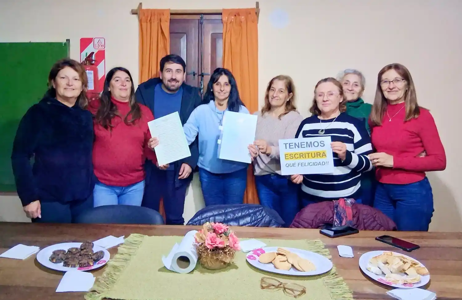 La biblioteca de Hernández ya cuenta con su escritura