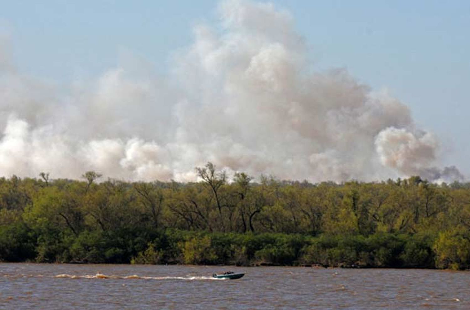 Sin tregua: el fuego en las islas no cesa y «el panorama es muy preocupante»