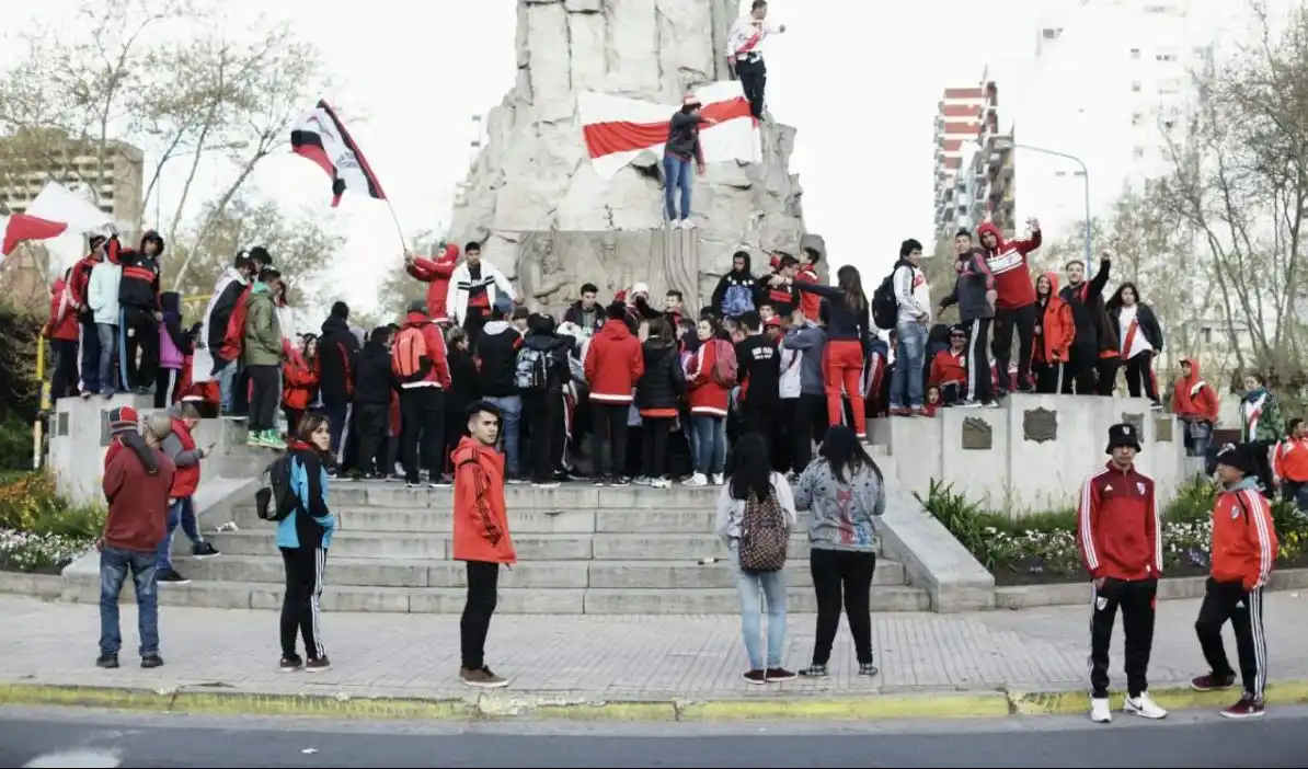 Festejos por el Día del Hincha de River en la ciudad