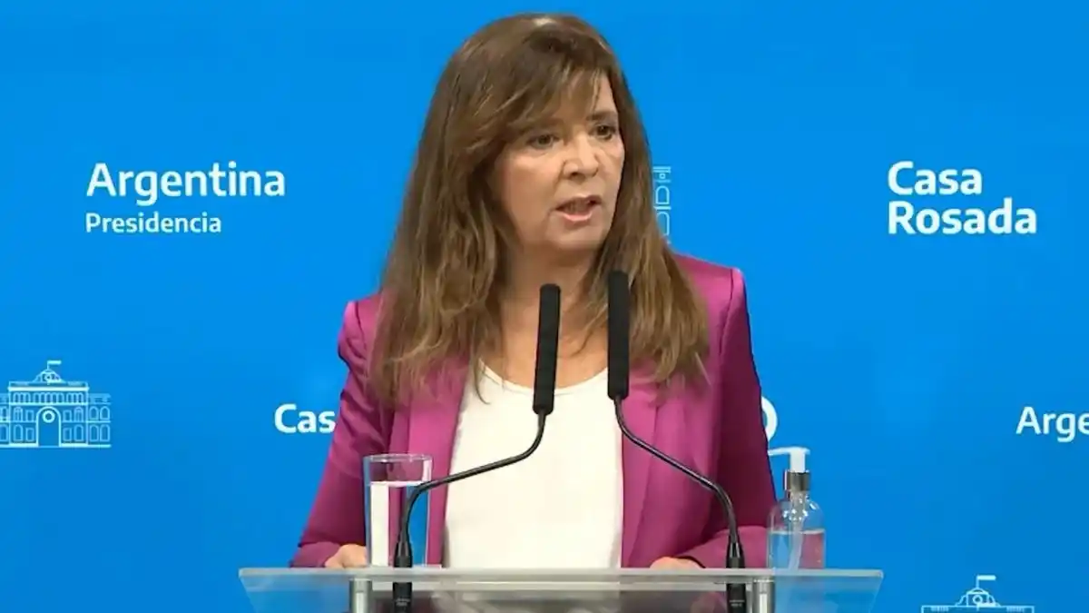 Cerruti restó importancia a suba del dólar y rechazó acusaciones opositoras sobre denuncia contra Bullrich