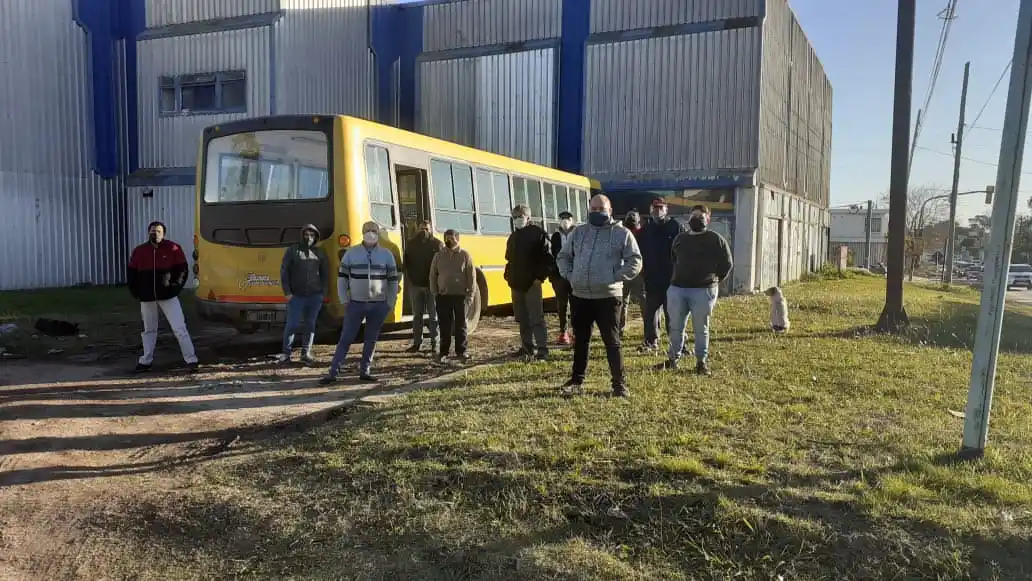 Choferes de Buses Gualeguaychú vuelven a parar este lunes