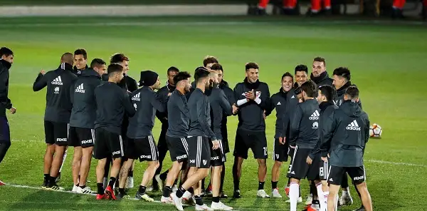 River entrenó en Madrid y Scocco trabajó diferenciado