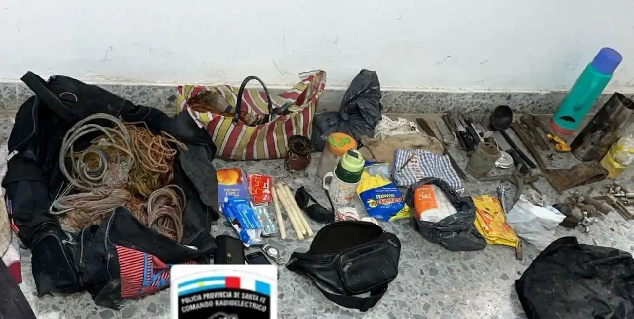 Revolvieron todo, sustrajeron varias herramientas y escaparon con una carretilla