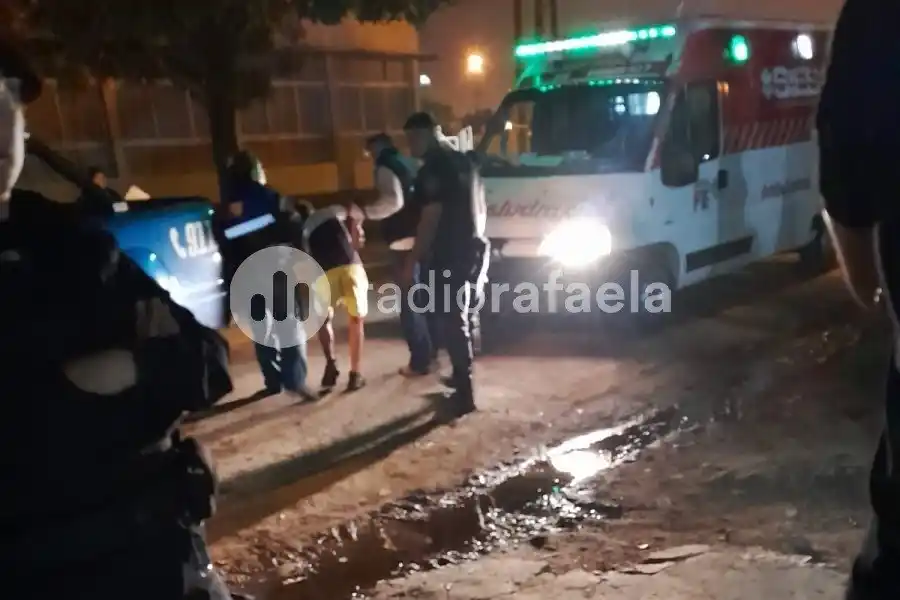 Entró a robar y fue sorprendido por 4 dogos que lo atacaron sin piedad