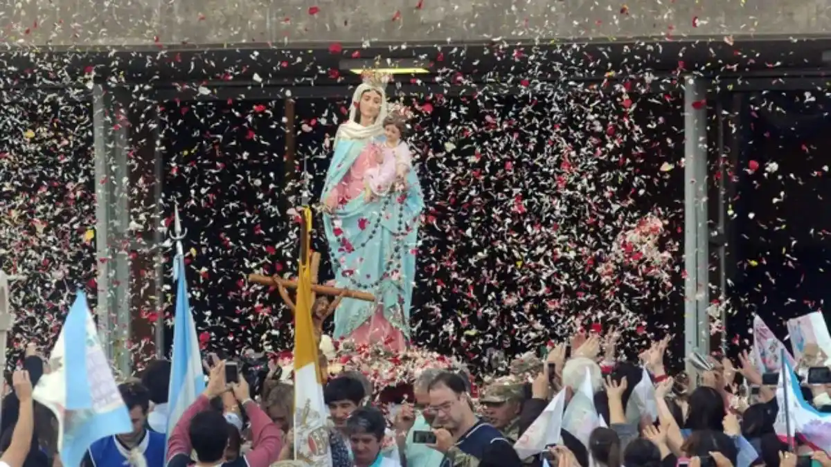 Día de la Virgen de San Nicolás: miles de fieles peregrinan para celebrar a María