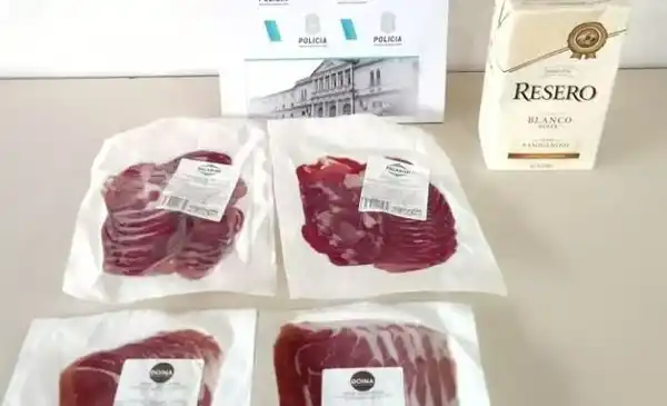 Mar del Plata: Robó cuatro bandejas de jamón crudo y una caja de vino, pero lo detuvieron