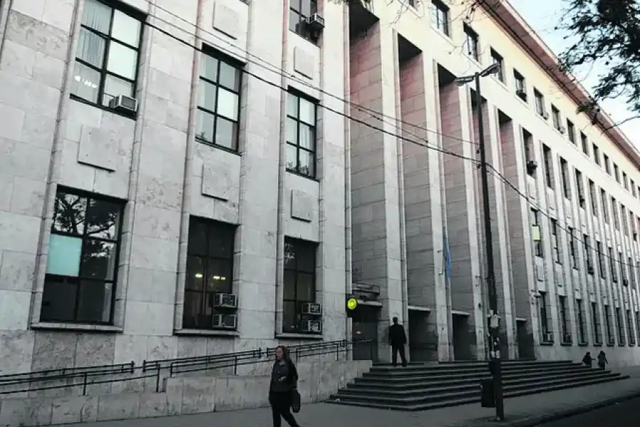 Inédito: dentro de la cuota alimentaria, un padre deberá pagar gastos vinculados a la inseguridad en Rosario