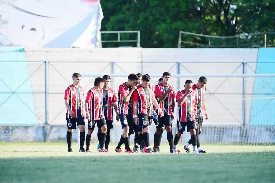 El domingo Defensores
y Juventud juegan la final