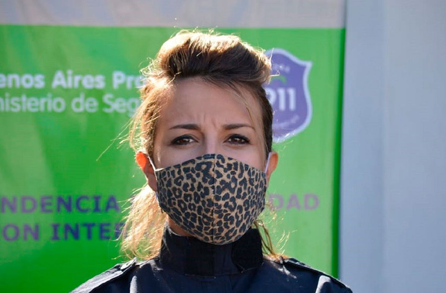 Policías bonaerenses asistieron a mujer en tarea de parto en vivienda de Bahía Blanca