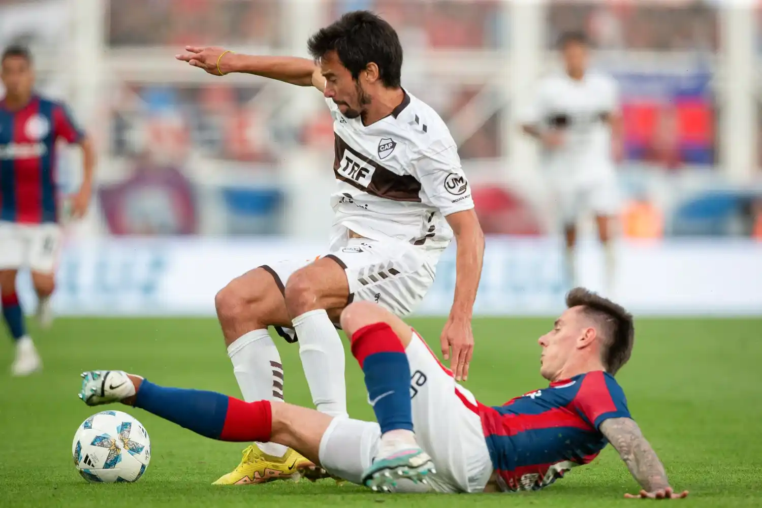 San Lorenzo se llevó un punto que no mereció.