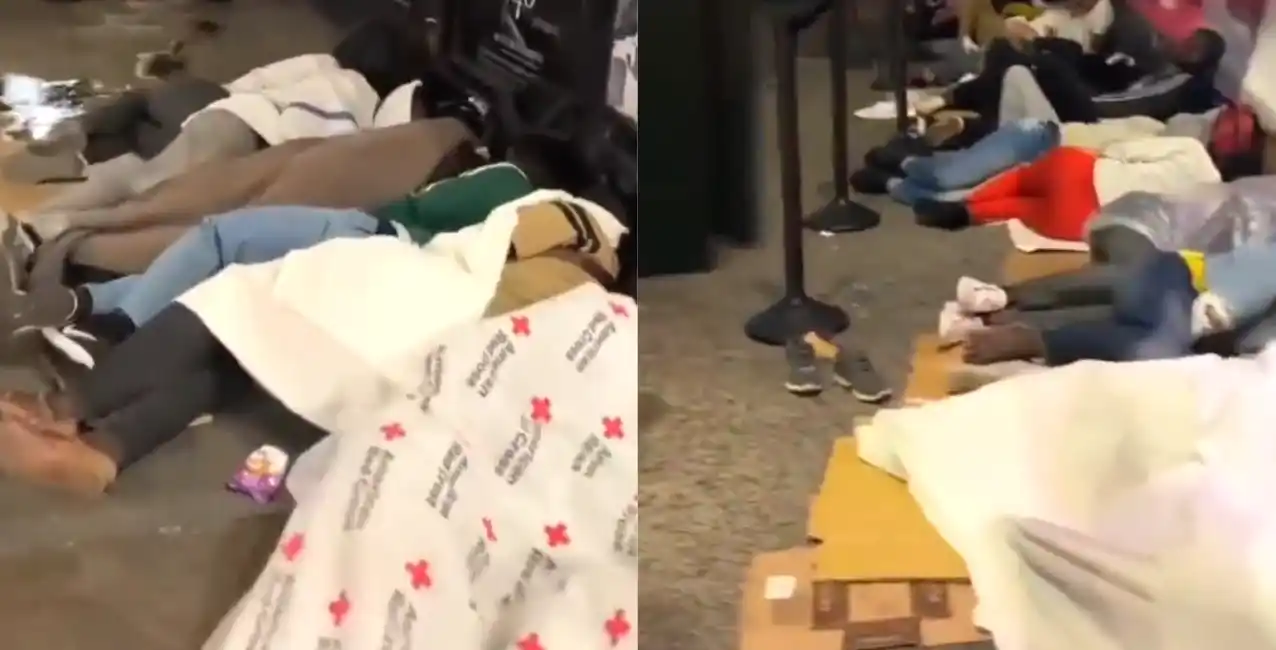 Cientos de inmigrantes recién llegados, hacían fila frente al hotel Roosevelt.