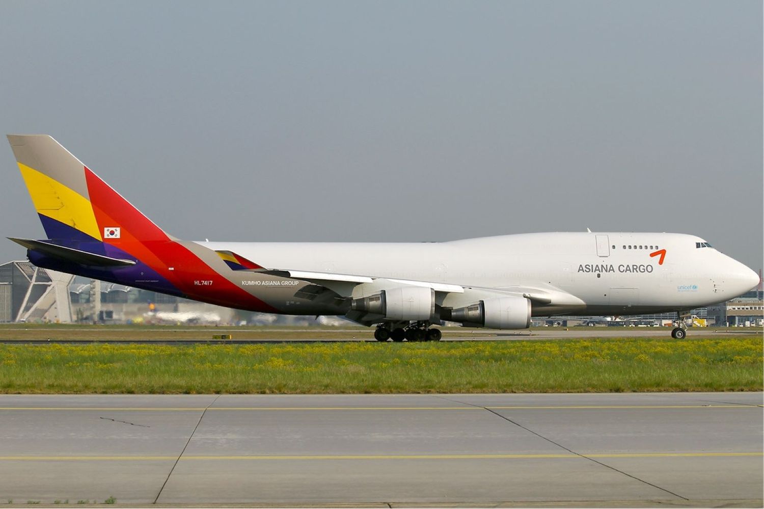 FAA Issues New Airworthiness Directive for Boeing 747 Aircraft to Address Potential Fuselage Cracks