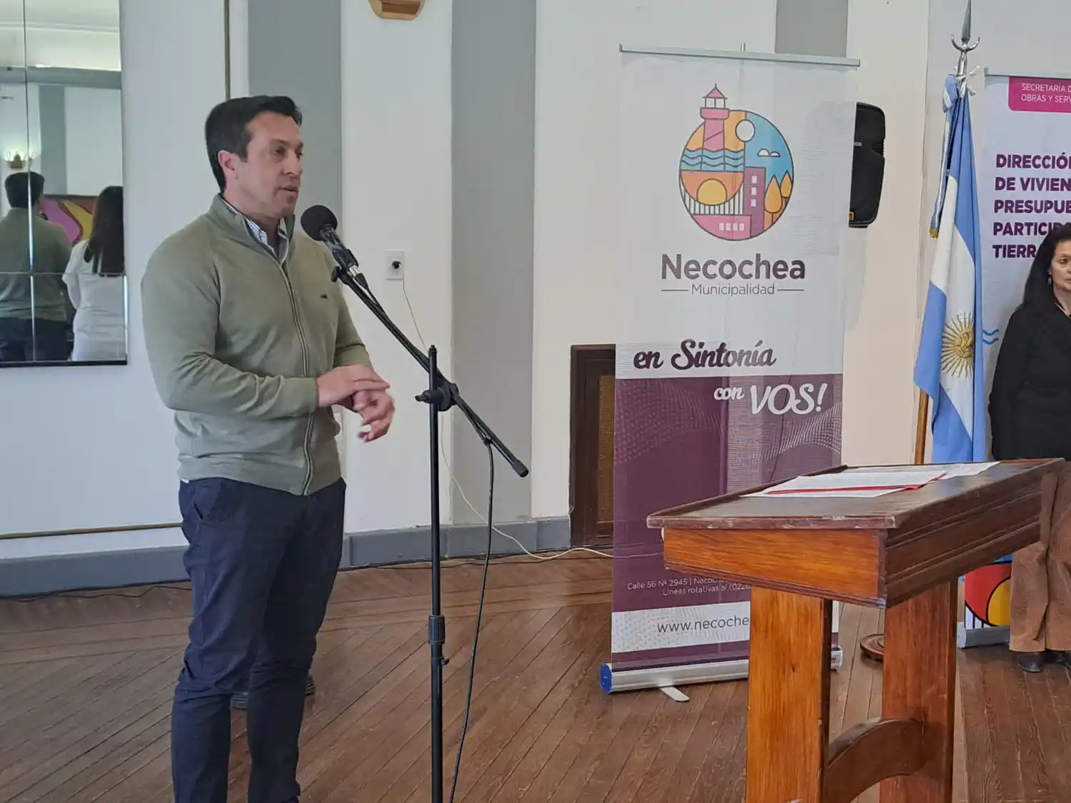 Rojas: “Son un orgullo, nos dan el ejemplo de que no hay tiempo para aprender”