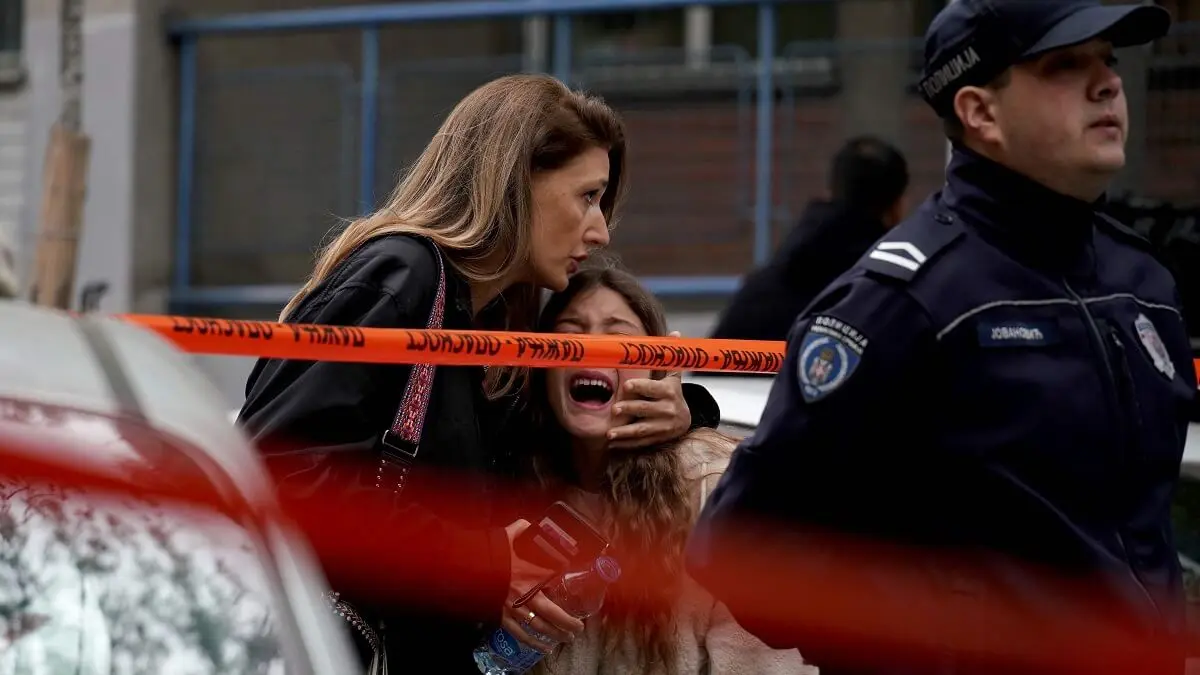 ¡TRAGEDIA EN RUSIA! Adolescente de 14 años mata a tiros a su compañera de escuela y se quita la vida