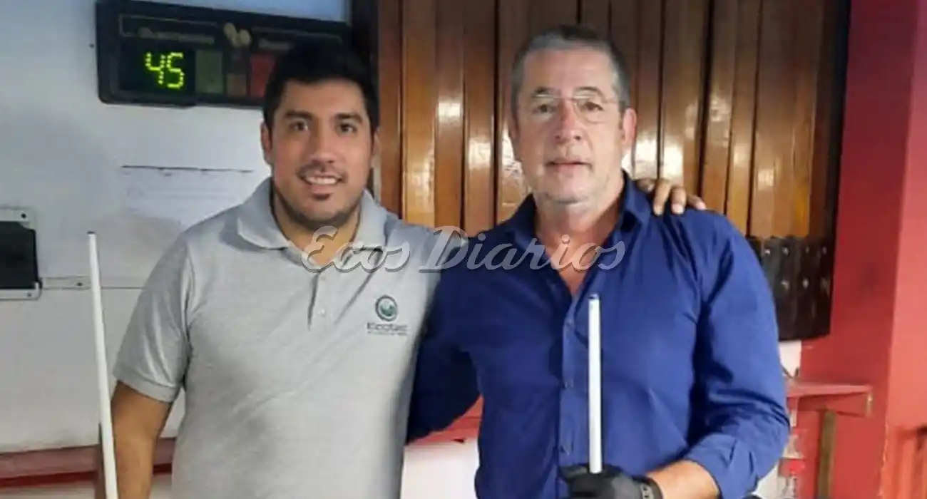 Los finalistas de izq. a der. Pablo Rodríguez (segundo lugar) y José Luis Dindart (campeón)