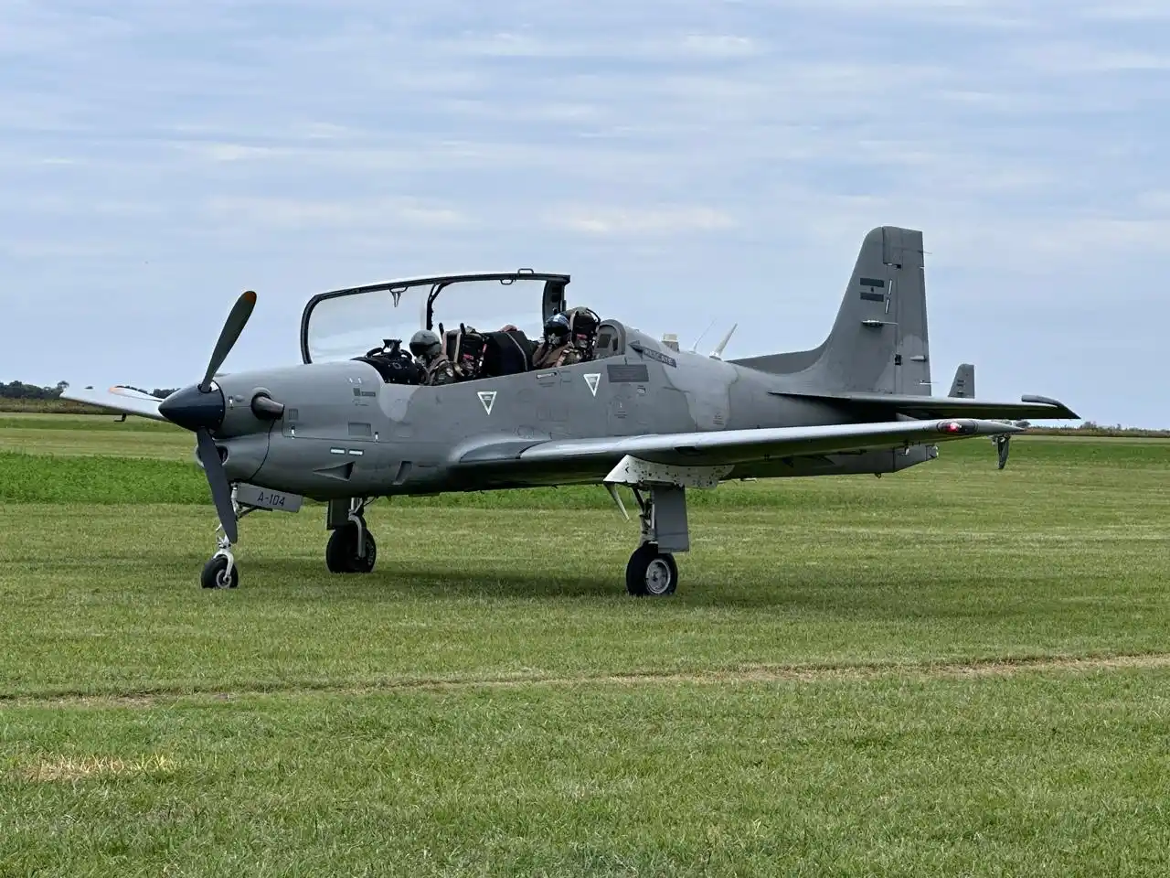 Festival aéreo: impresionante presencia militar en Rafaela por el Centenario del Aero Club