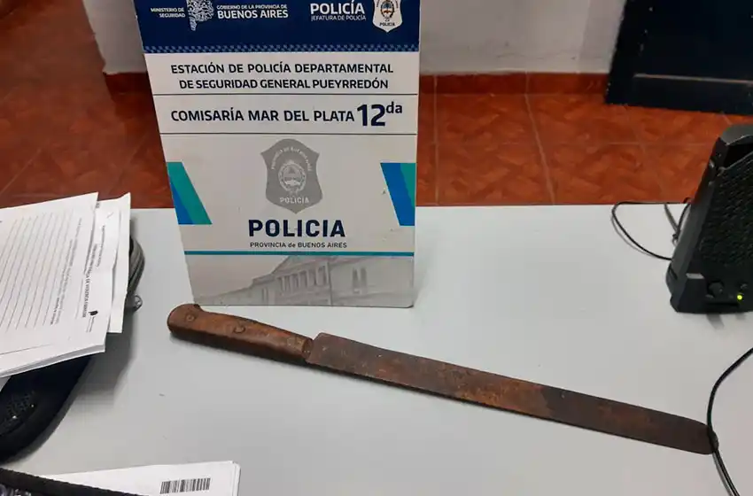 Con un cuchillo de 40cm tenía amenazada a su ex pareja