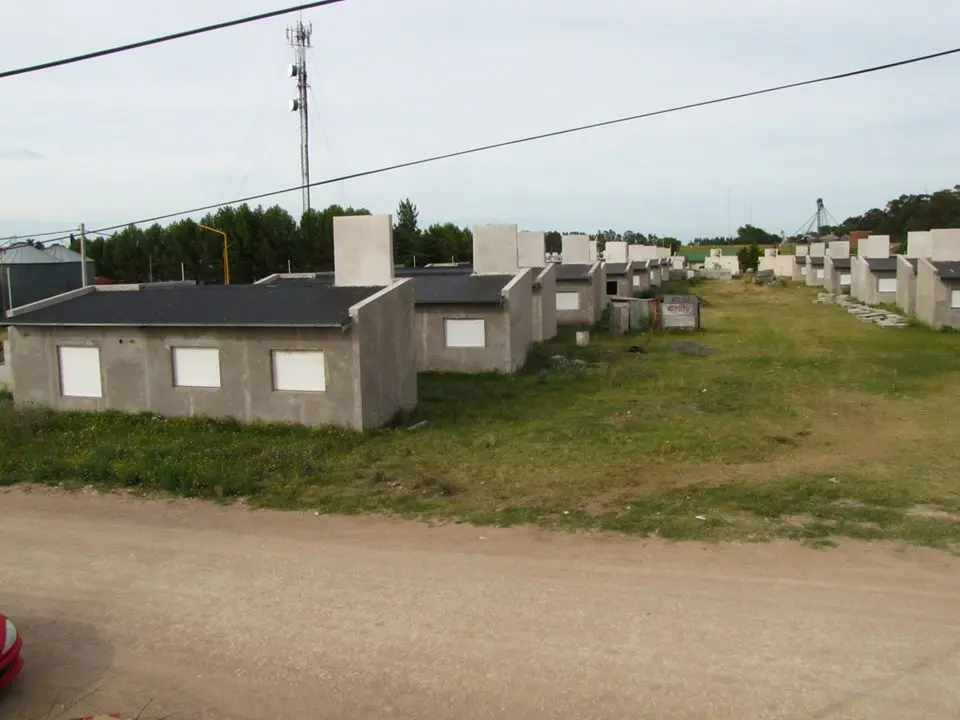 SAN CAYETANO: La Provincia depositó fondos del barrio 40 Viviendas