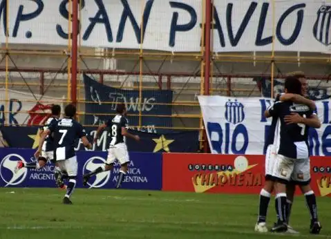 Talleres sorprendió a Newell´s en pleno festejo por el campeonato