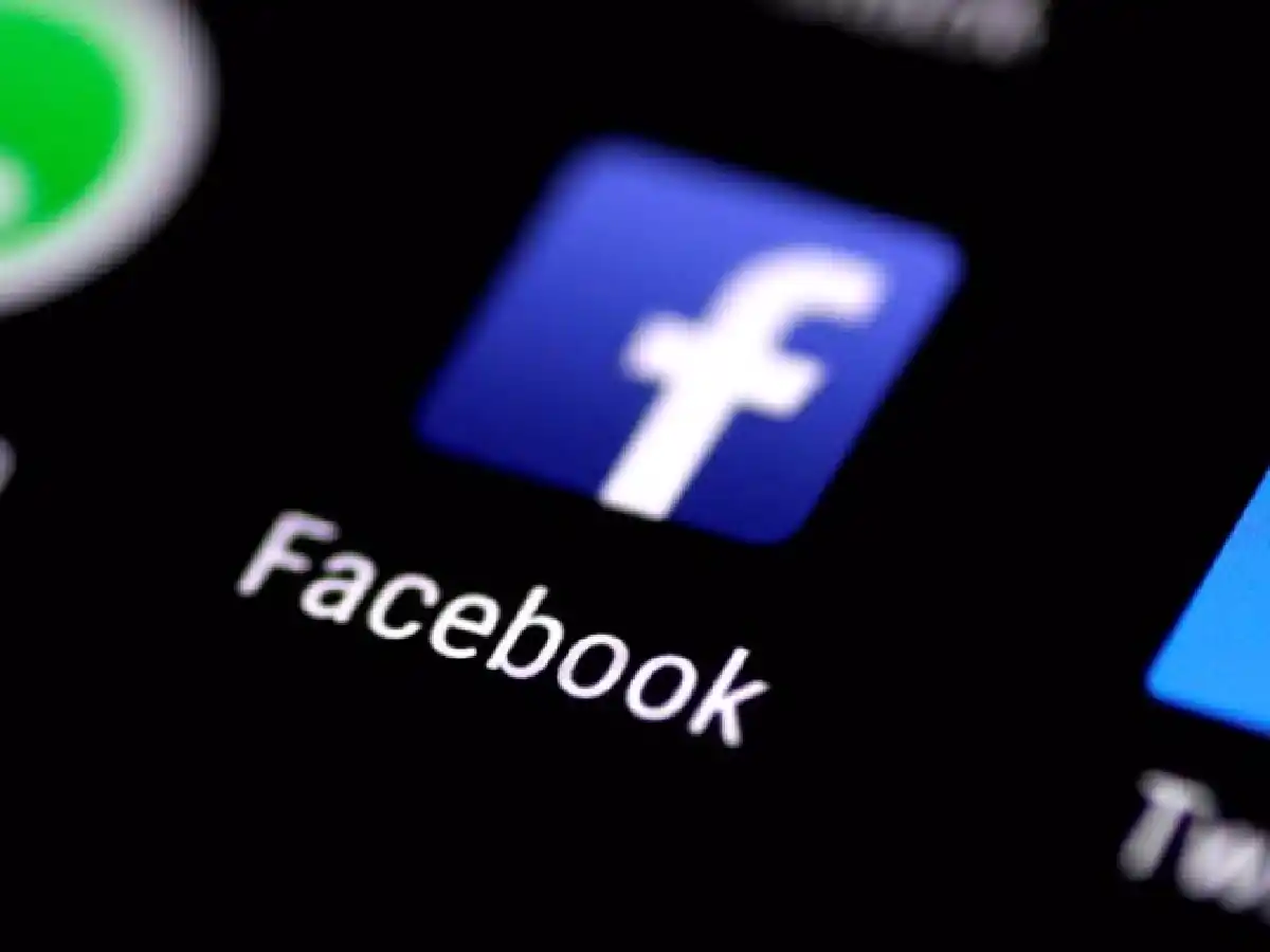Rusia amenaza con desconectar Facebook en 2018