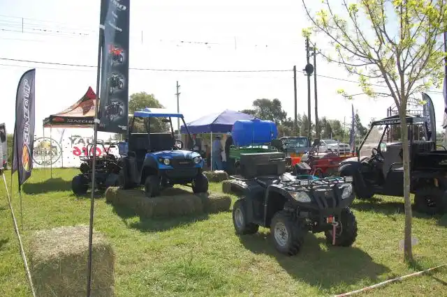Recorrido por stands de la Expo Rural 2016