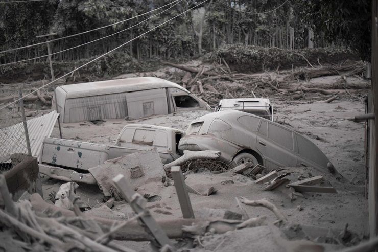 Guatemala: 69 muertos tras la explosión del Volcán de Fuego