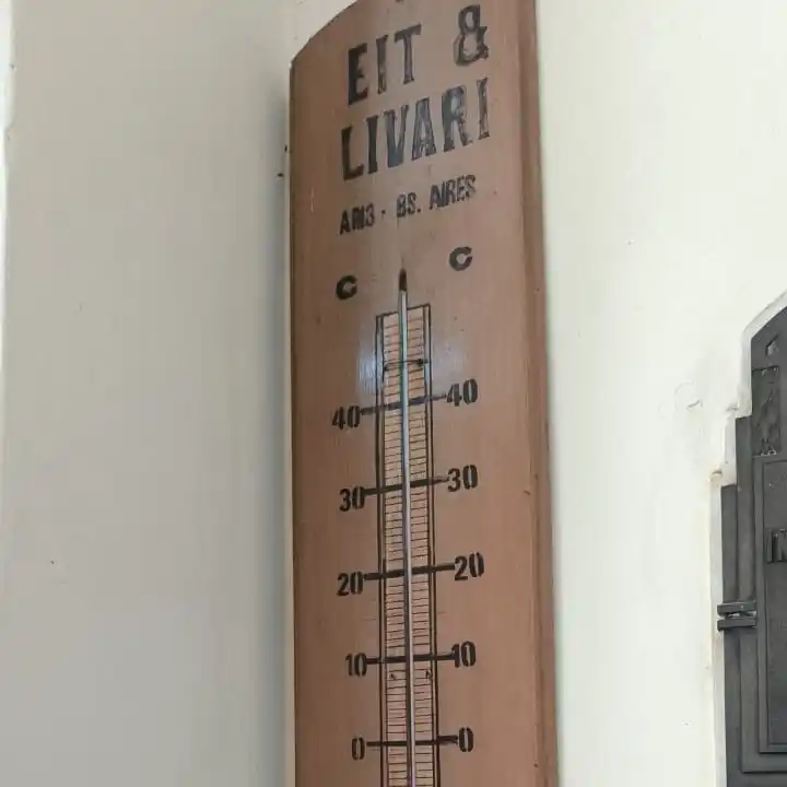 La Escuela Normal inauguró la muestra  “Aquel laboratorio de ayer”