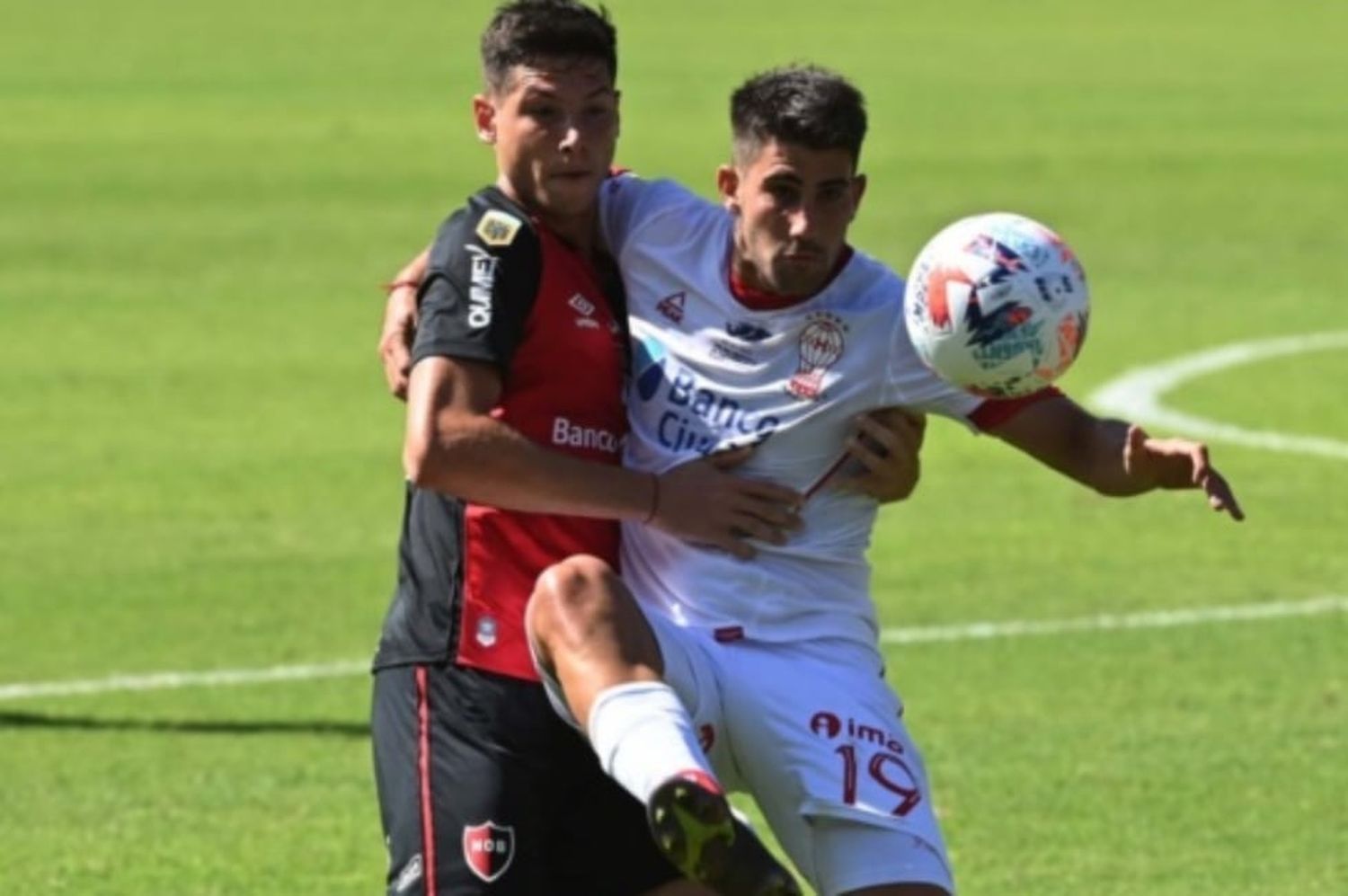 Newell’s enfrenta a Huracán con el objetivo de consolidar la recuperación