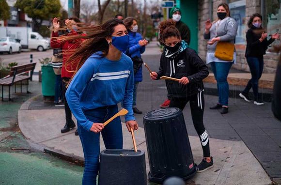 Comerciantes se unirán en la Catedral para cantar el himno en una nueva señal de protesta 