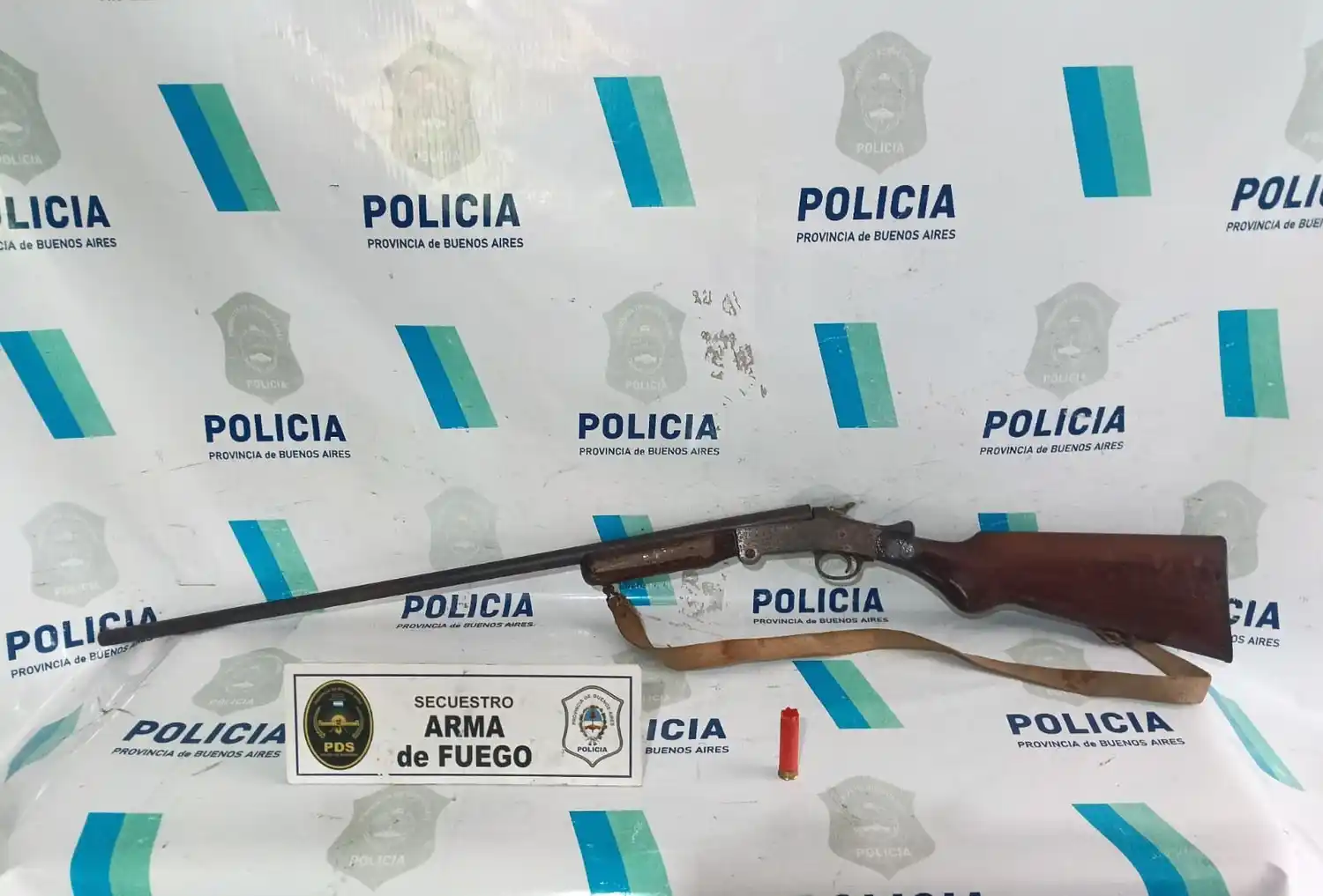 El arma fue aportada por la víctima.