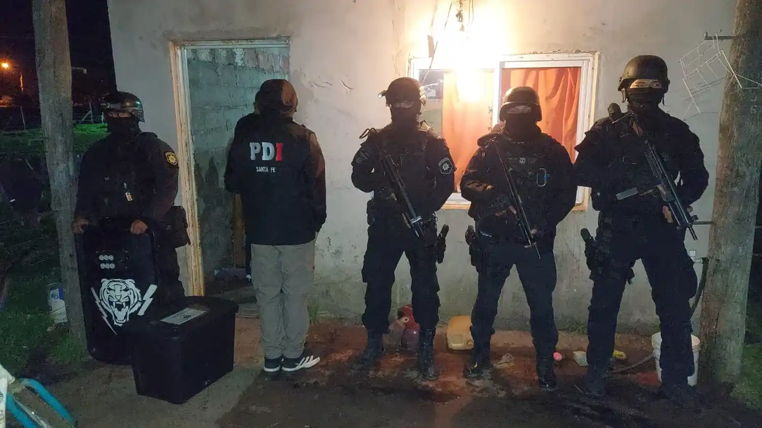 Una mujer de 34 años fue detenida y encausada por tenencia de estupefacientes con fines de comercialización. Foto: Gentileza