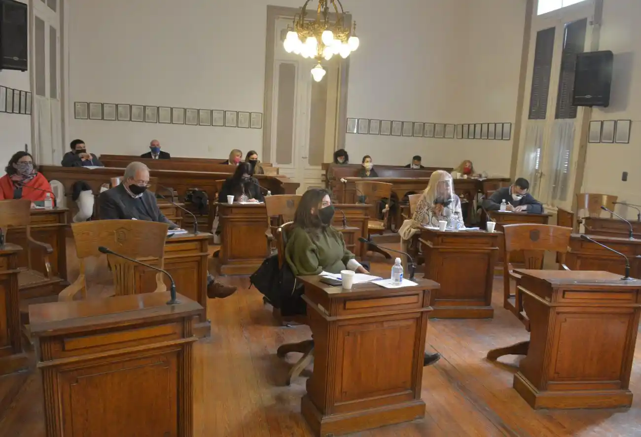 El Concejo volvió a sesionar y hubo cruces por los cambios en la Policía Departamental 