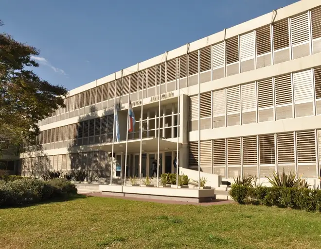 La Justicia falló a favor del decreto del gobierno que regula la aplicación de fitosanitarios en cercanías a escuelas rurales