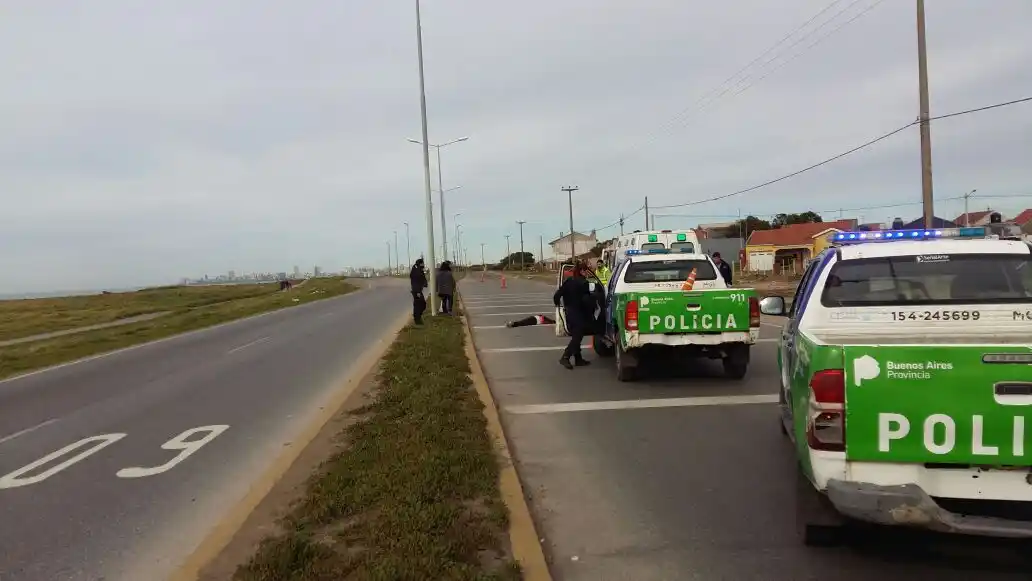 Una mujer murió atropellada por un camión en Parque Camet