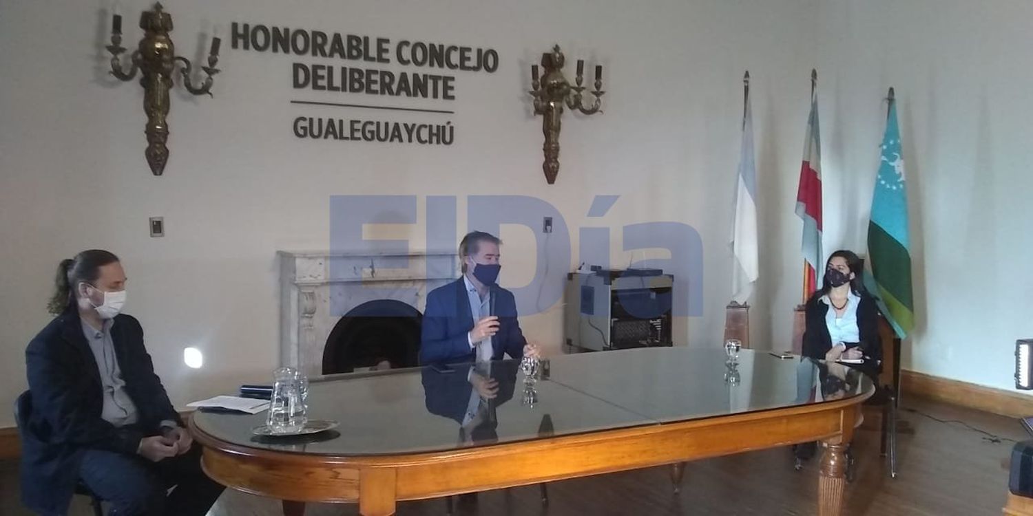 Piaggio: "Restringir actividades no es la solución a la enfermedad"