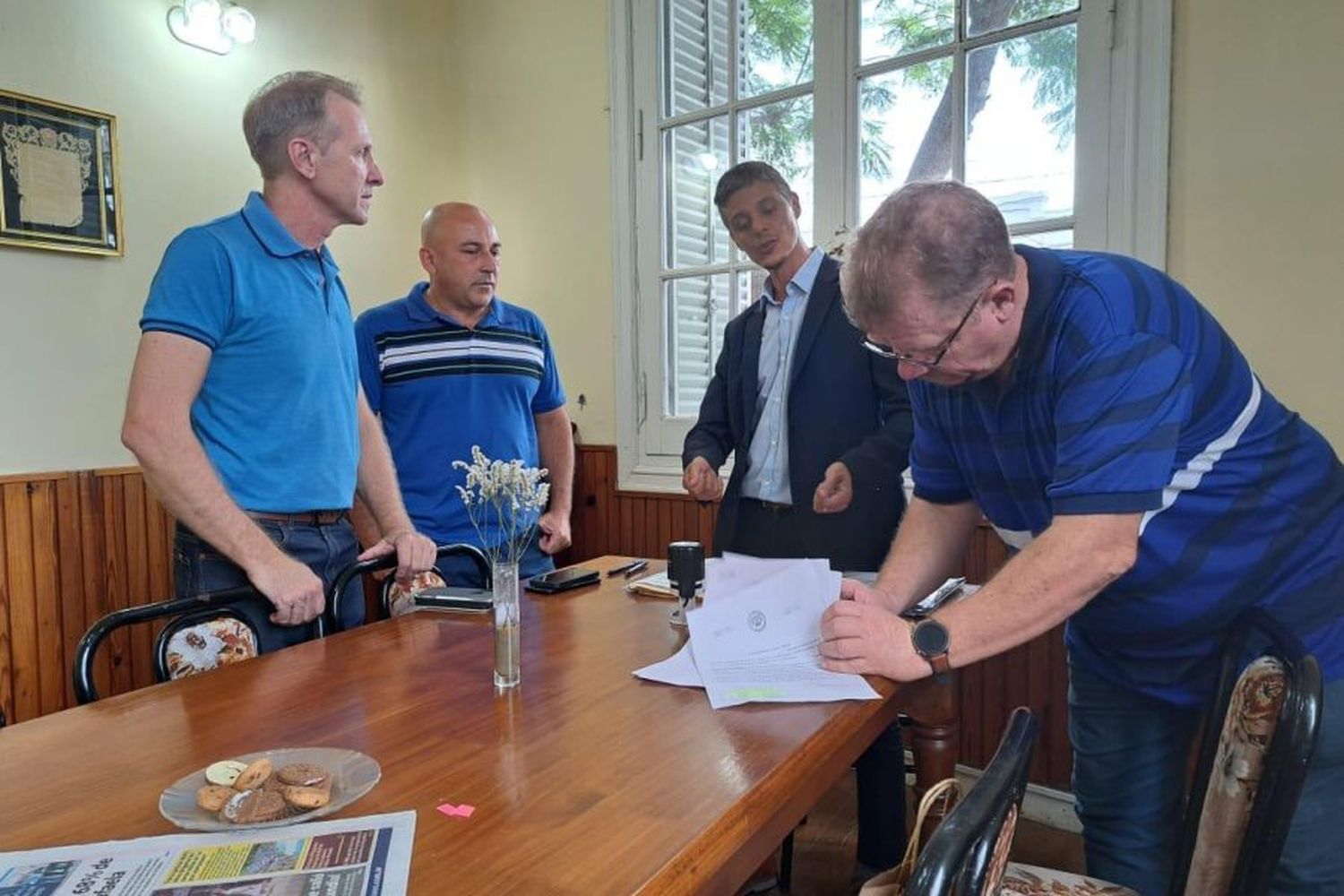 Toselli firmó un convenio con la Provincia para adquirir cámaras de seguridad