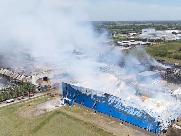 Tras el fuego en Ezeiza, las aseguradoras inspeccionan las empresas afectadas
