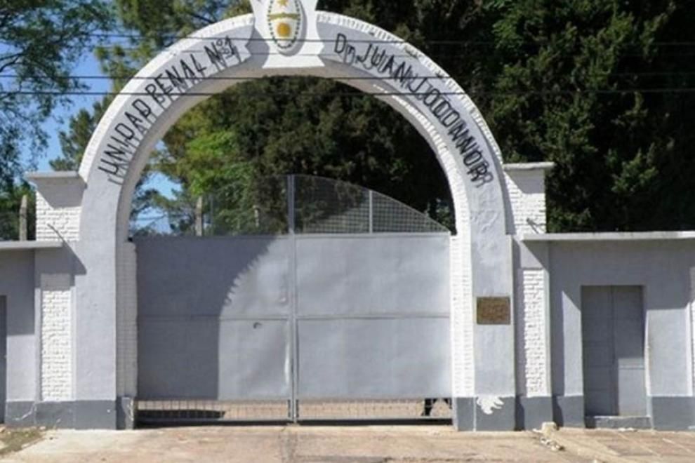 Hirieron a un preso, fue operado y se recupera en terapia intensiva
