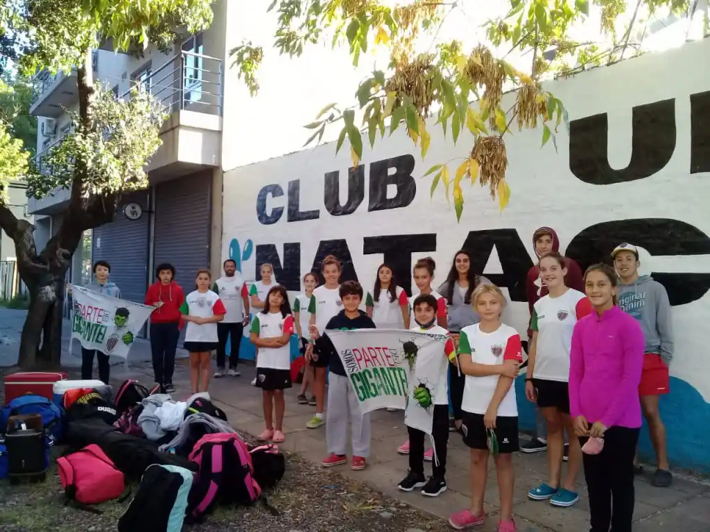 Varios podios en Merlo para la natación de Unión