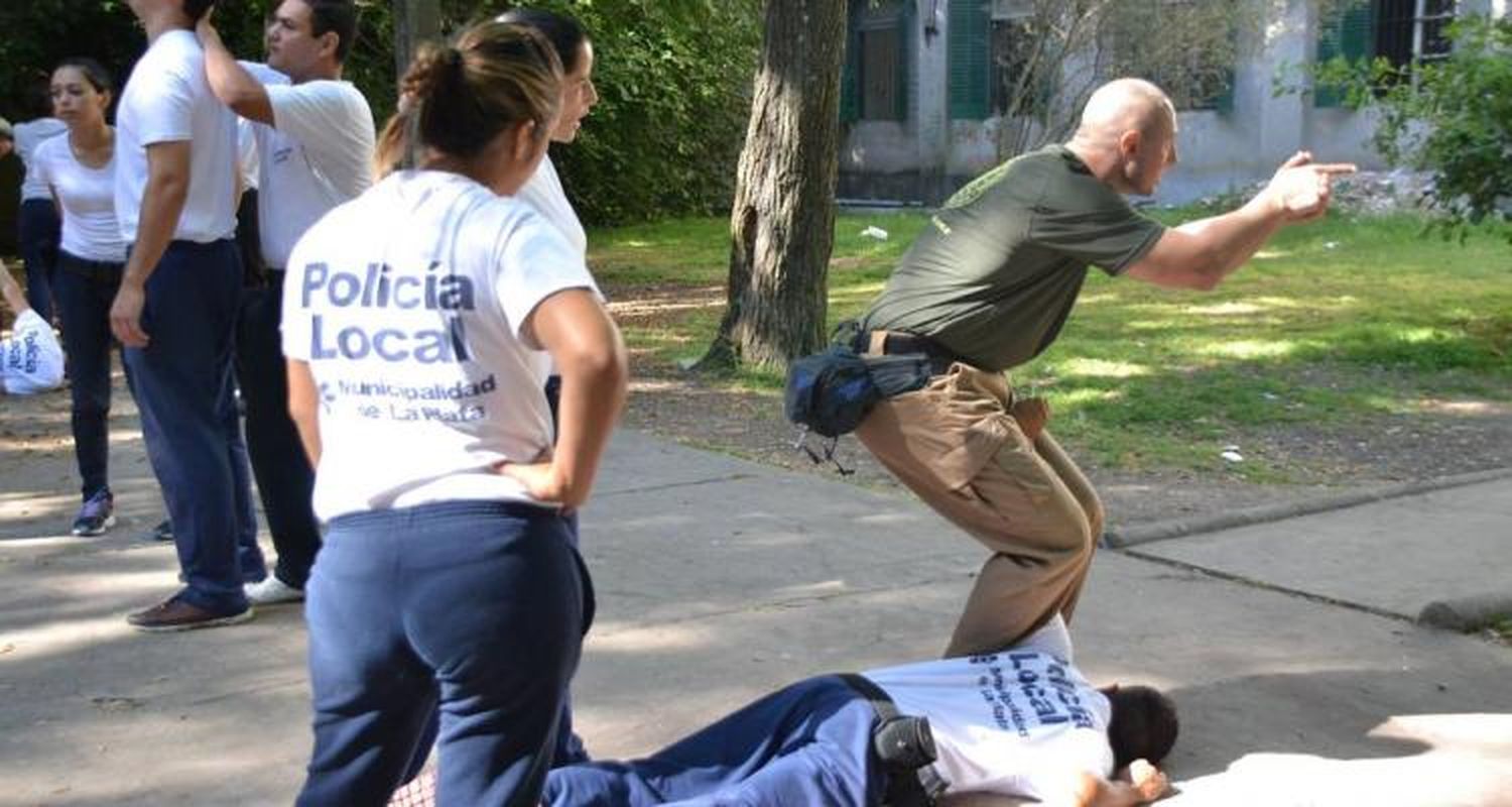La salida laboral es estudiar para Policía