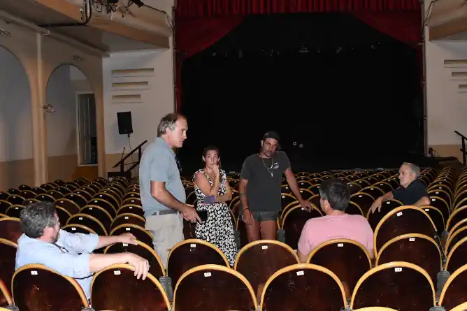 Comenzaron las obras del Plan Integral de Puesta en Valor del Teatro Municipal Brazzola