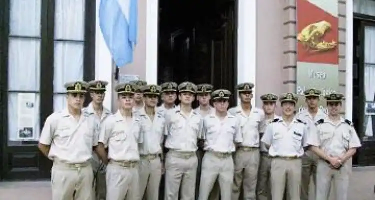 Cadetes de Prefectura Naval recorrieron San Pedro