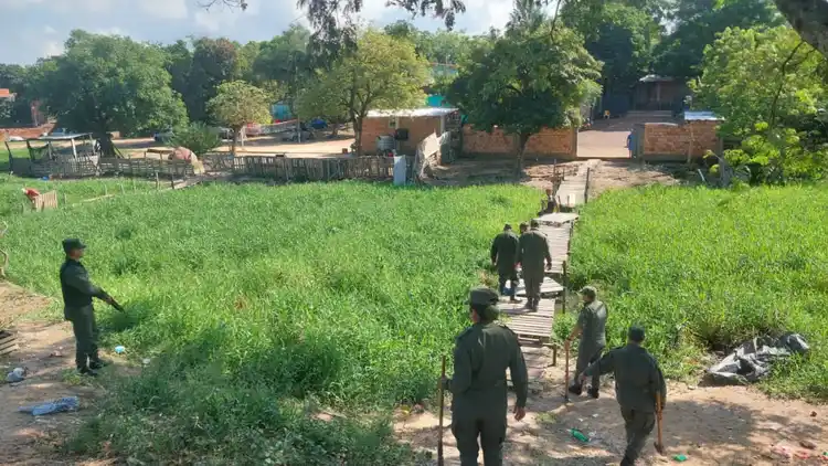 Destruyeron ocho pasarelas clandestinas en la frontera con Paraguay