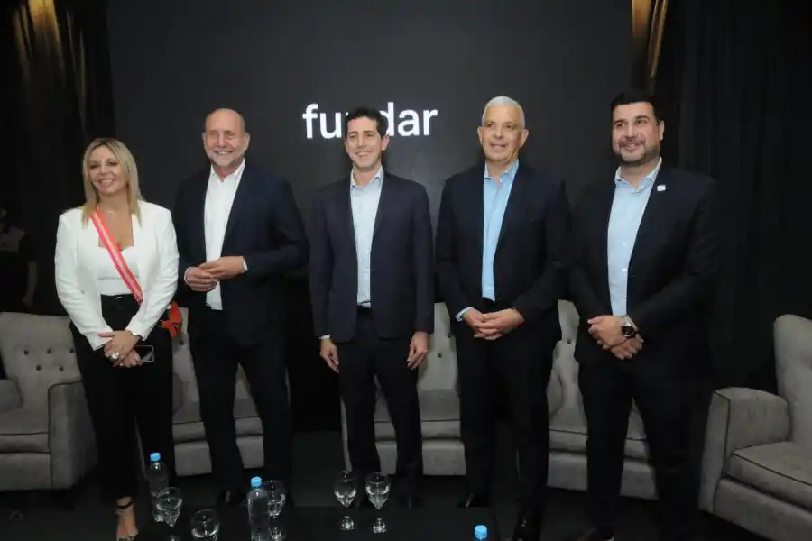 Marcos Cleri con Wado de Pedro en Rosario y San Lorenzo