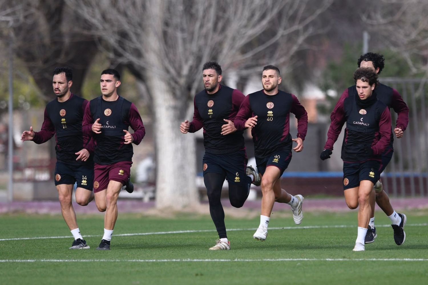 Colón y Lanús van por un lugar en octavos