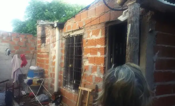 Una familia perdió todo en un incendio