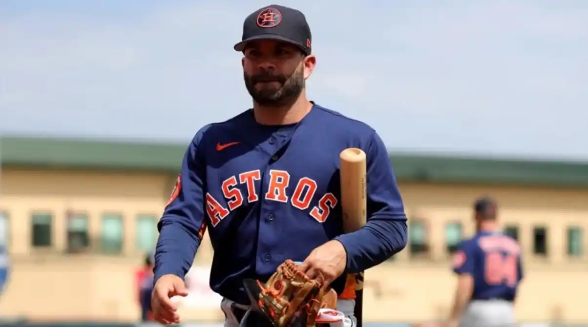 Se calcula que ladrones robaron a JOSÉ ALTUVE casi un millón de dólares en joyas