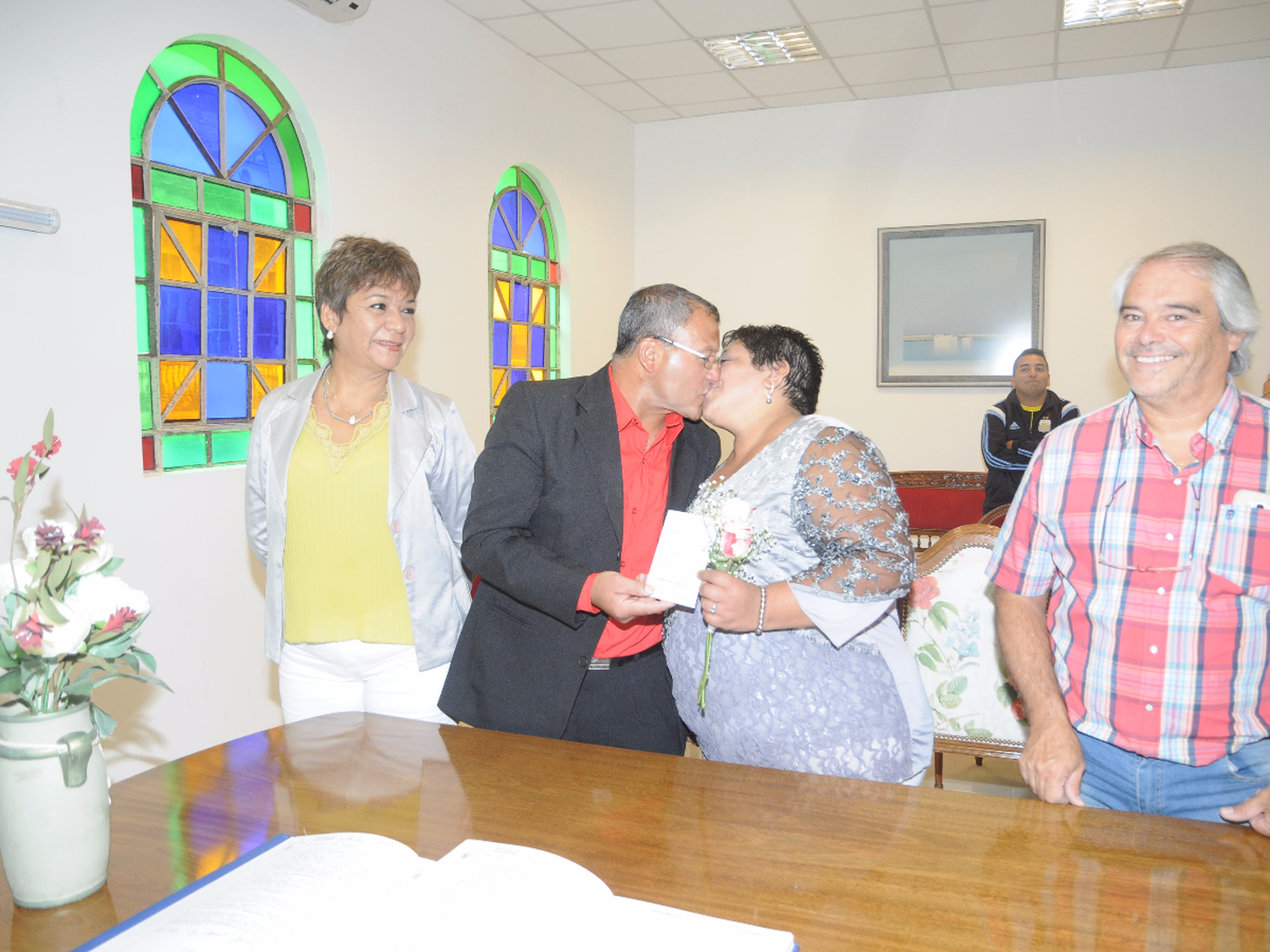 Dos parejas se casaron el Día de los Enamorados 